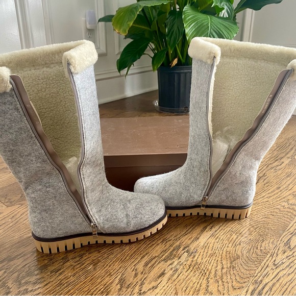 New in Box Azure Jarria Mid Calf Gray, Italian, Embroidered Wool Boots - Picture 5 of 7